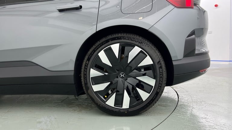 2025 Polestar Polestar 4 Polestar 4 Long range Single motor - Base Estate Electric Automatic