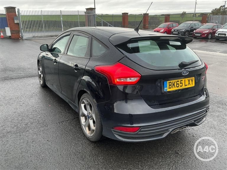 2015 Ford Focus 2.0 TDCi 185 ST-2 5dr HATCHBACK DIESEL Manual