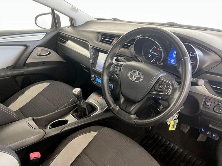 2017 Toyota Avensis 2.0 D-4D Business Edition Euro 6 (s/s) 4dr Manual Saloon Diesel Manual