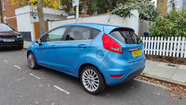 Ford FIESTA Automatic Titanium 2012, 1.4cc, 5 dr
