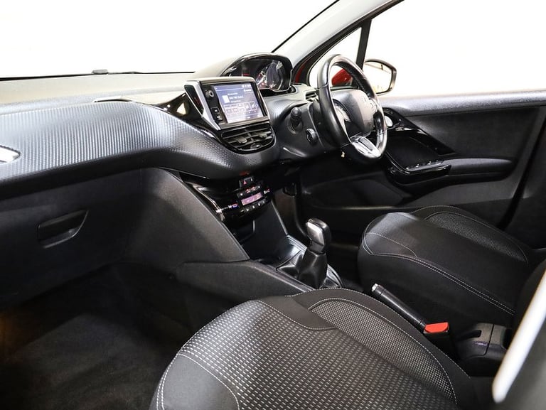2019 Peugeot 208 1.2 PureTech 82 Tech Edition 5dr [Start Stop] HATCHBACK PETROL Manual