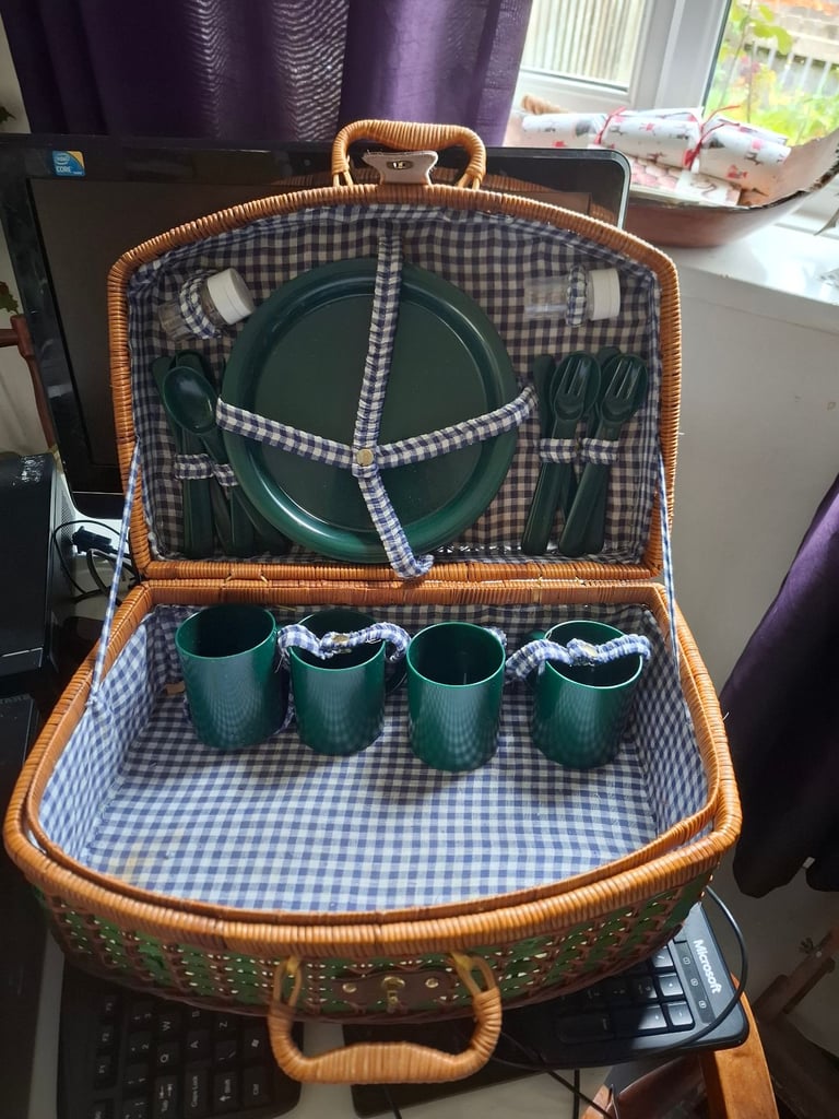 image for John Lewis wicker picnic basket set