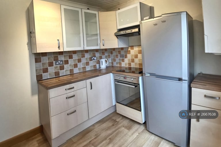 2 bedroom house in Furness Road, Morden, SM4 (2 bed) (#2667638)