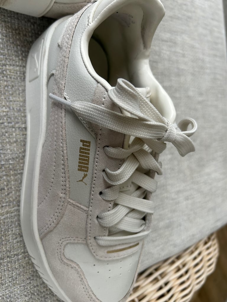 Ladies Puma trainers size 3 