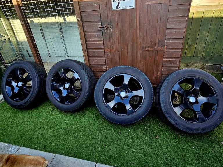 Range Rover Evoque and discovery wheels 