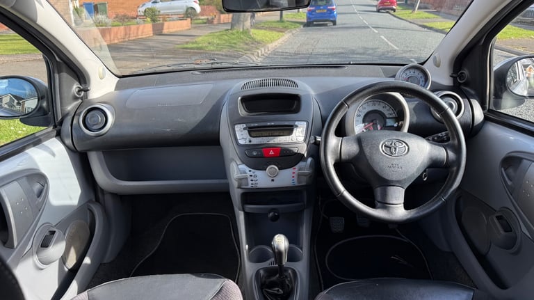 Toyota, AYGO, Hatchback, 2009, Manual, 998 (cc), 3 doors