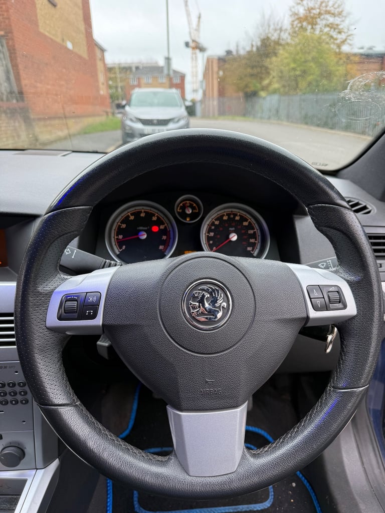 Vauxhall, ASTRA, Hatchback, 2010, Manual, 1364 (cc), 3 doors