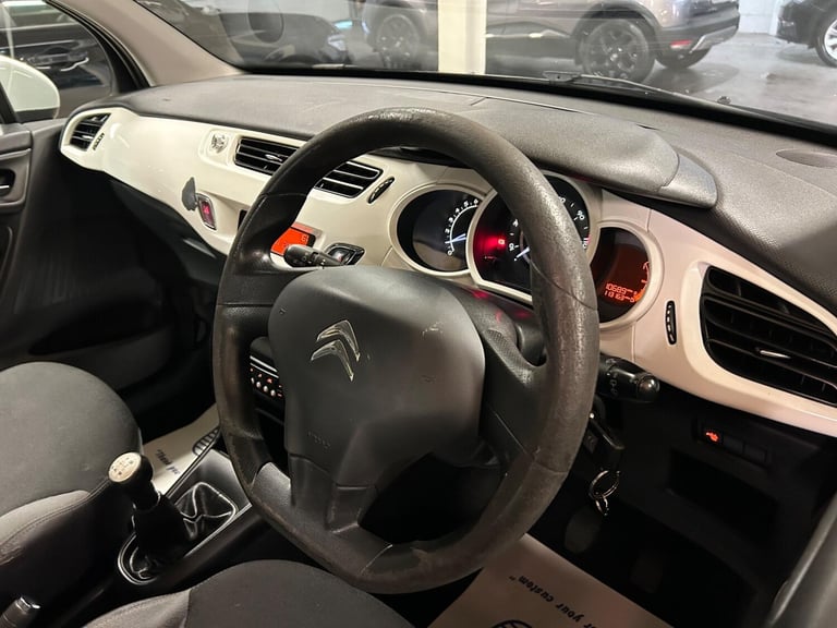 2012 Citroen C3 1.4i Black 5dr HATCHBACK PETROL Manual
