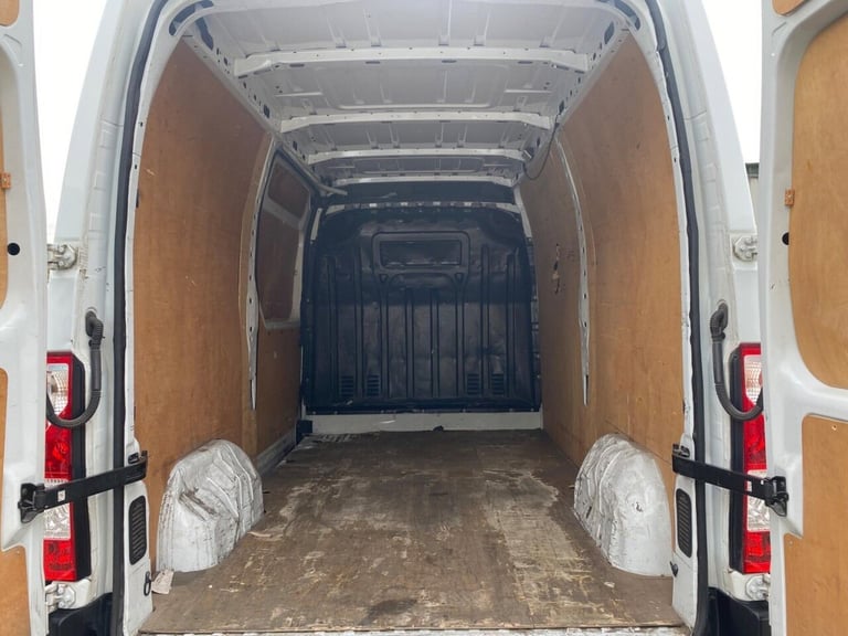 2018 Vauxhall Movano 2.3 CDTI H2 Van 130ps PANEL VAN DIESEL Manual