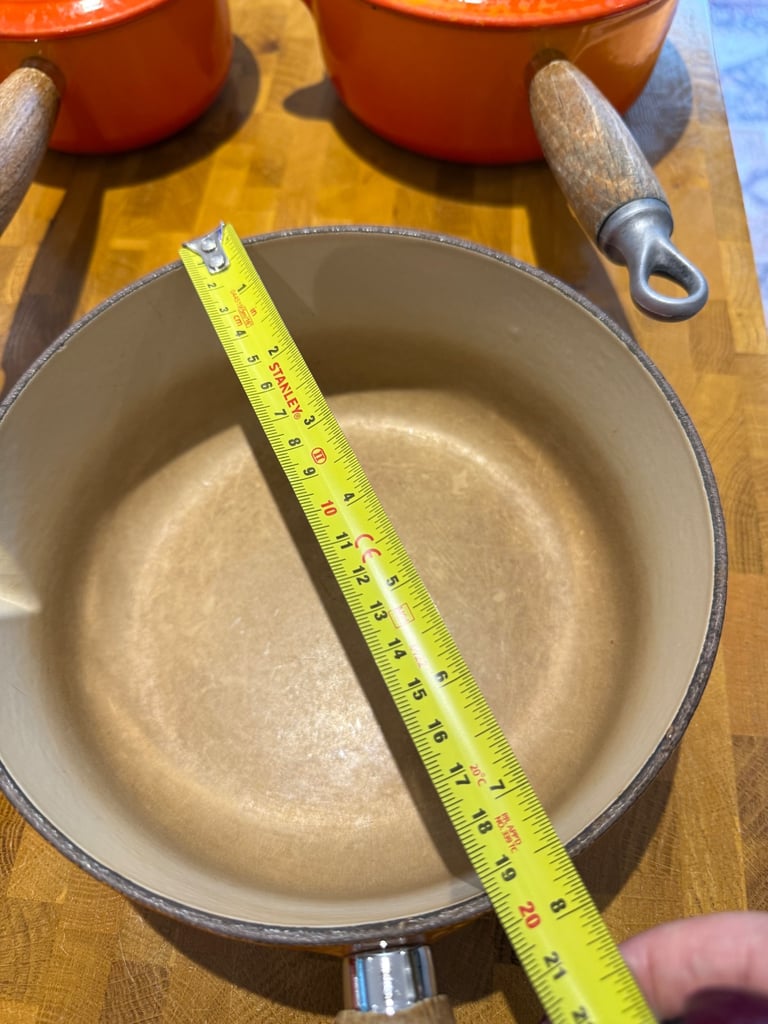 Le Creuset - set of 5 saucepans 