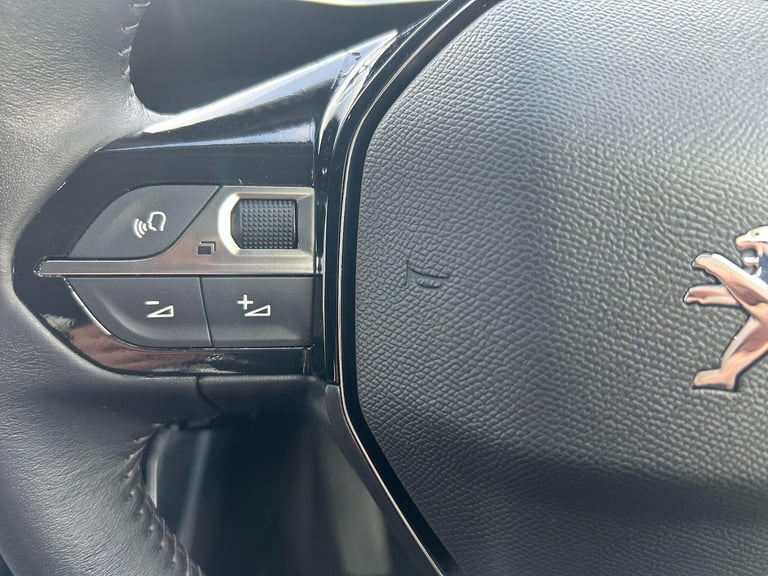 2021 Peugeot 2008 1.2 PureTech Allure Premium SUV 5dr Petrol Manual Euro 6 (s/s) (130 ps) HATCHBA...