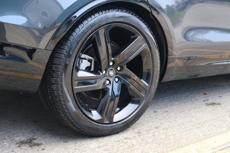 2024 Land Rover Discovery COMMERCIAL DYNAMIC HSE 22 inch wheels deployable towbar wireless charge...