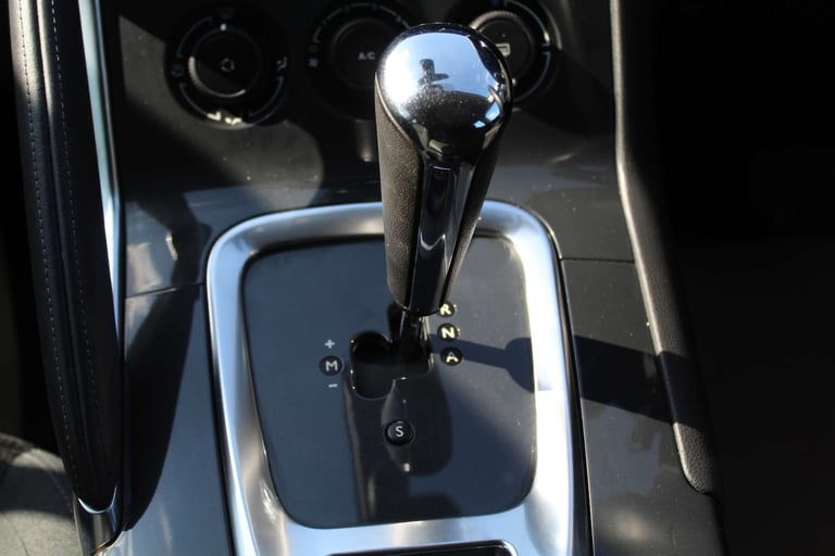 2015 Peugeot 3008 1.6 3008 Active e-HDi Semi-Auto 5dr SUV Diesel Automatic