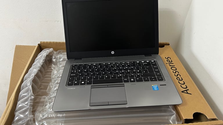 i5 EliteBook HP Laptop 840 G2 i5-5300U 8GB RAM 512GB HDD 14" Windows 10 Pro