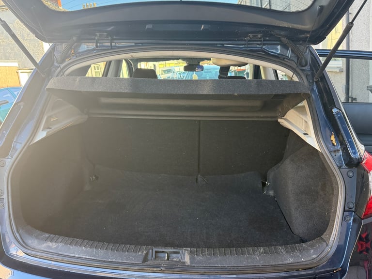 Nissan, QASHQAI, Hatchback, 2012, Manual, 1461 (cc), 5 doors