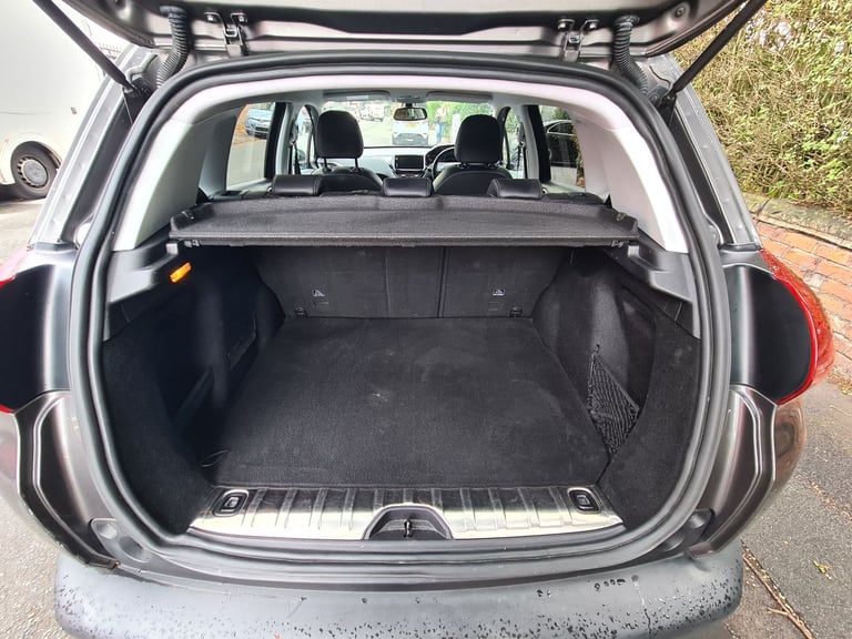 Peugeot, 2008, Hatchback, 2017, Manual, 1199 (cc), 5 doors