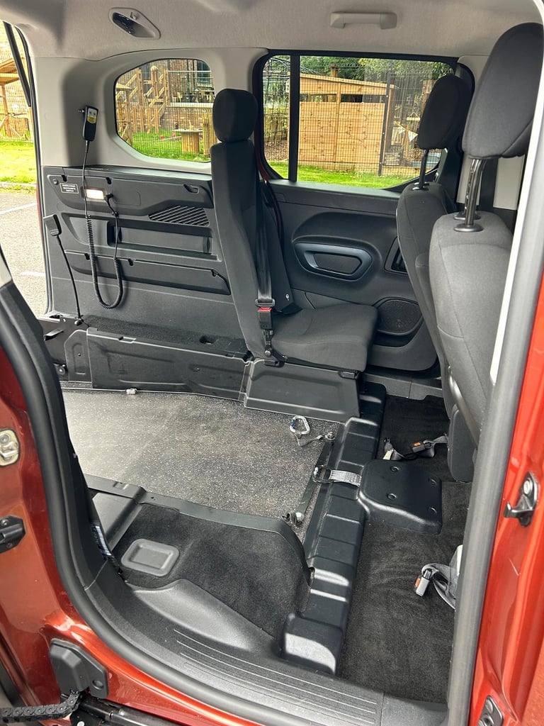 Peugeot RIFTER HORIZON RE TD AUTO 1.5 HDi Wheelchair Access