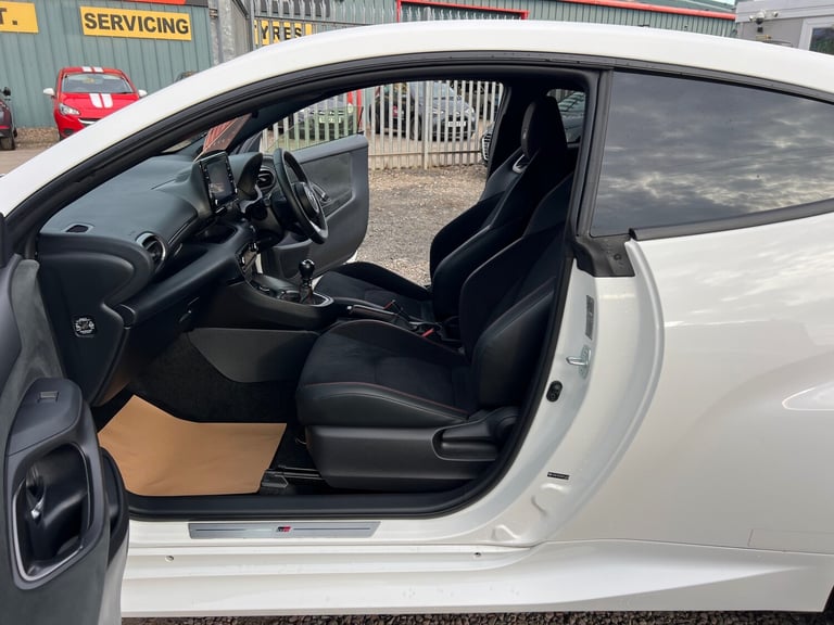 2022 Toyota Yaris 1.6 3dr AWD [Circuit Pack] HATCHBACK Petrol Manual