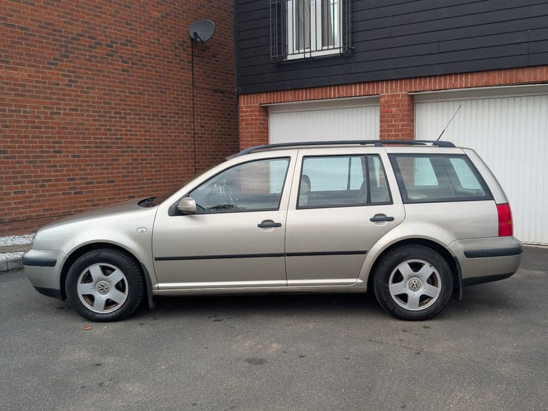 Volkswagen, GOLF, Estate, 2004, Other, 1595 (cc), 5 doors