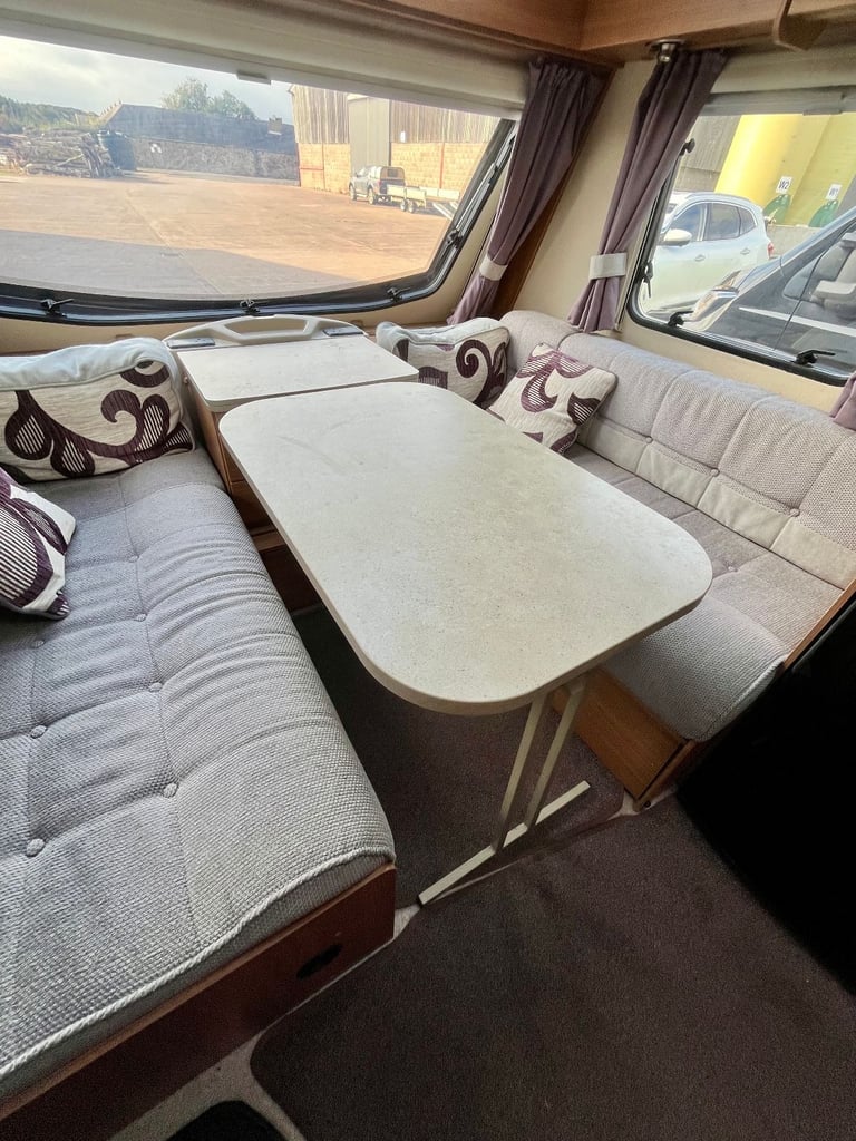 2013 SWIFT ACE VICEROY 4 BERTH CARAVAN IN EXCELLENT CONDITION