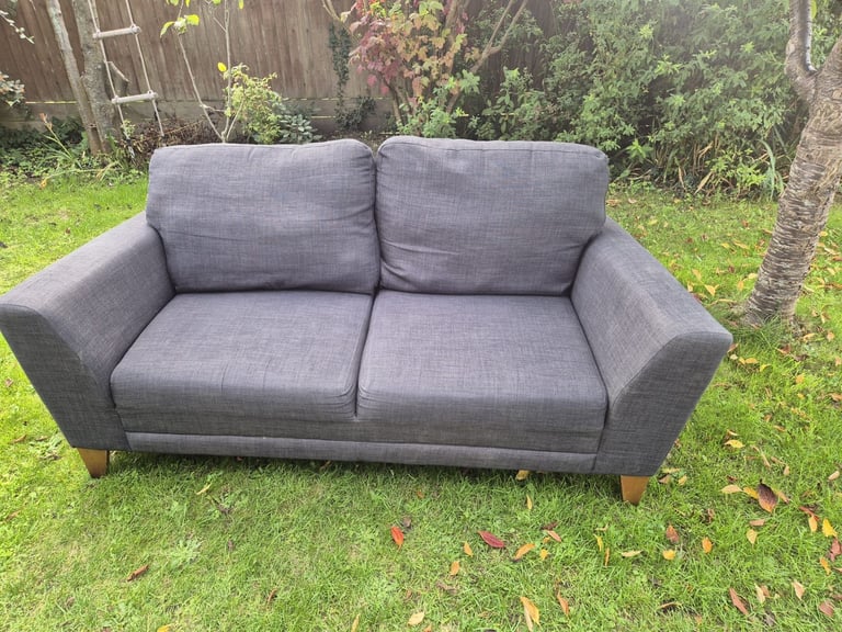 Two Second-Hand Sofa – Great Condition – Recently Cleaned – Local Delivery Possible!