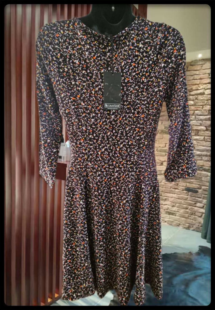 image for BNWT Laura Scott jersey dress sporty., with floral pattern  Euro 36 Fits UK 8-10 🇬🇧  RRP  ££50 
