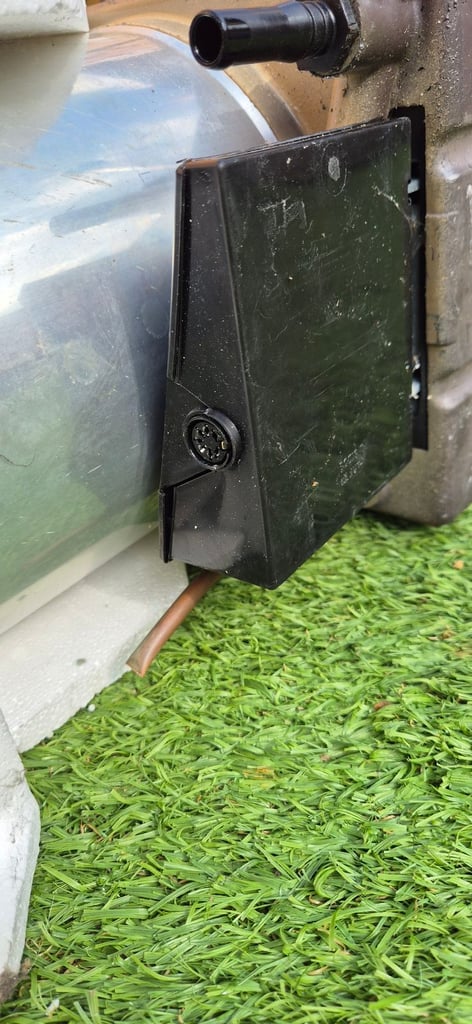 CARVER CASCADE 2 gas water heater for camper caravan motorhome boat.