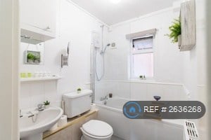 2 bedroom house in West Court, Southsea, PO4 (2 bed) (#2636268)