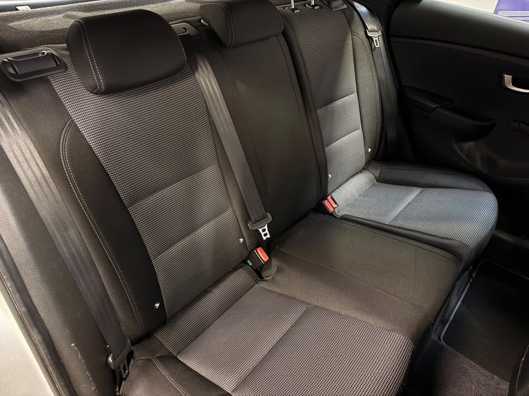 2015 Hyundai i30 1.4 S Hatchback 5dr Petrol Manual Euro 6 (100 ps) - SERVICE