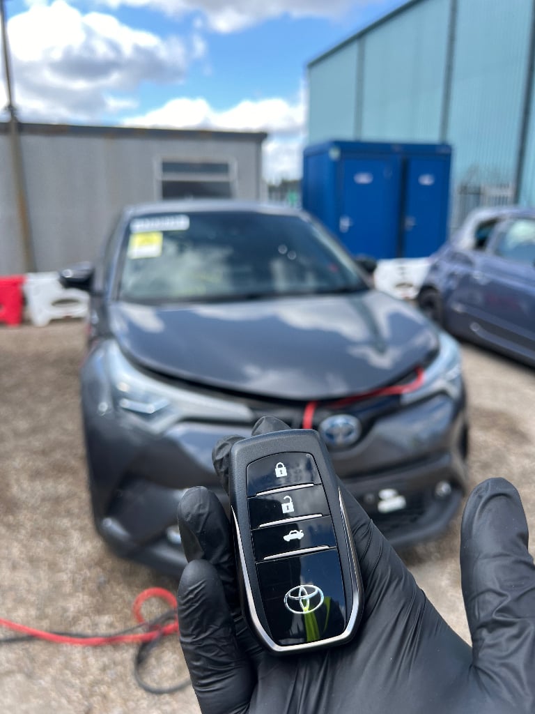 Car key programming replacement locksmith 