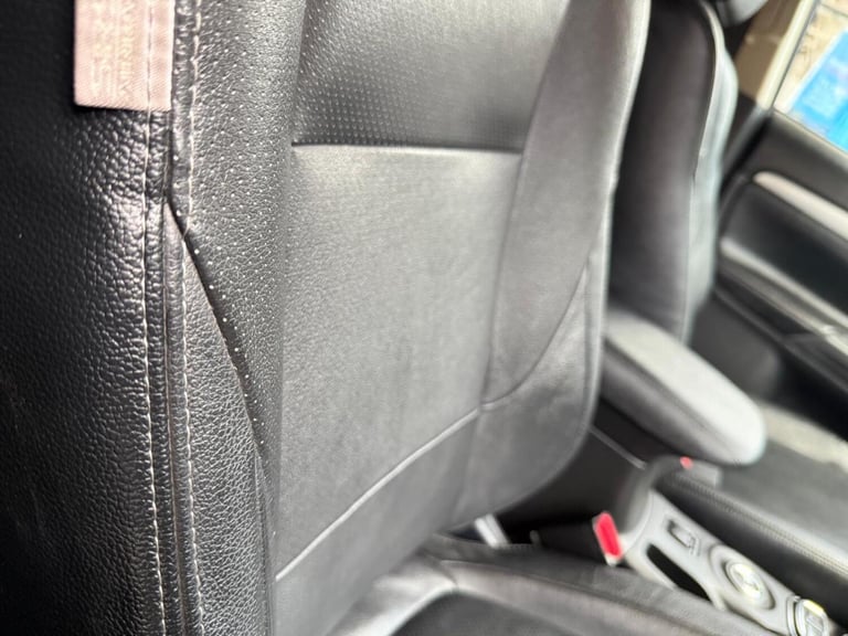 MITSUBISHI OUTLANDER 2.0 h 12kWh GX4h FULL SERVICE HISTORY MOST FROM MAIN