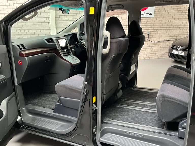 2013 13 TOYOTA VELLFIRE 3.5 V6 Z AUTOMATIC 8 SEATER - FRESH JAPANESE IMPORT