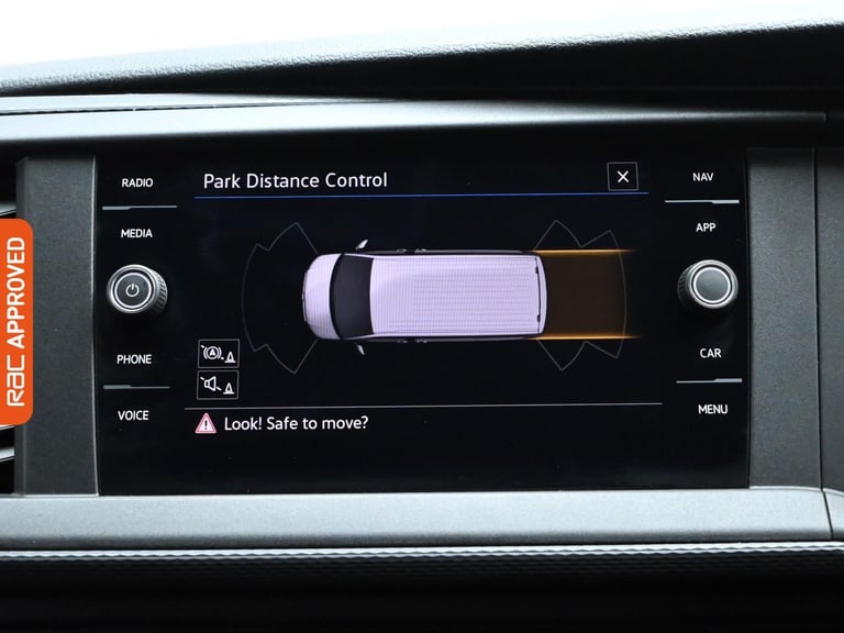 2020 Volkswagen Transporter 2.0 TDI T30 Highline Kombi Double Cab 5dr Diesel DSG FWD SWB Euro 6 (...