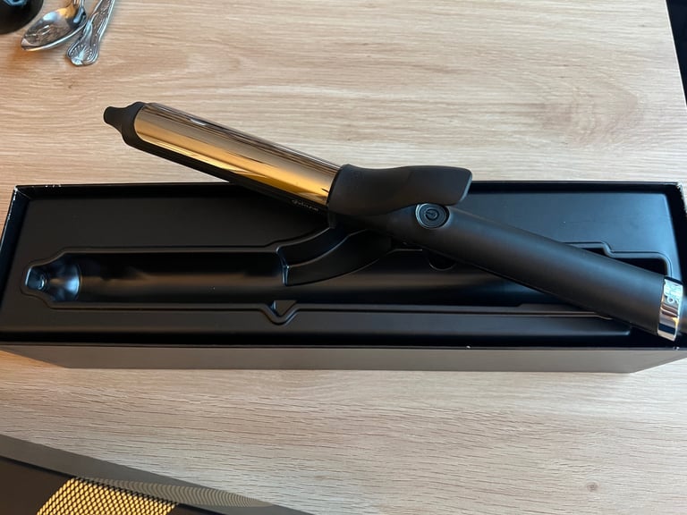image for GHD Curve tong classic curl