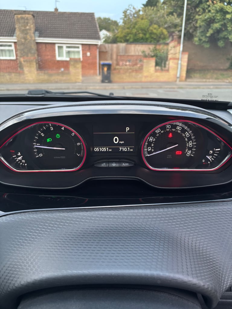 2018 Peugeout 2008 1.2 petrol Automatic