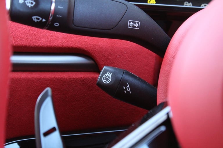 2024 Aston Martin Vantage 4.0 V8 Coupe 2dr Petrol Auto Euro 6 (665 ps) HATCHBACK Petrol Automatic