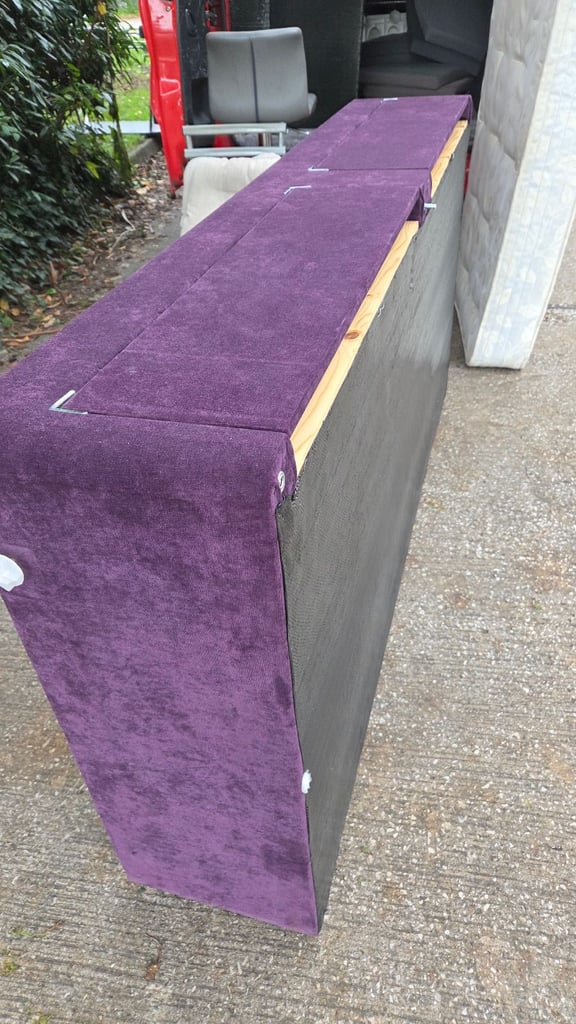Single divan bed 