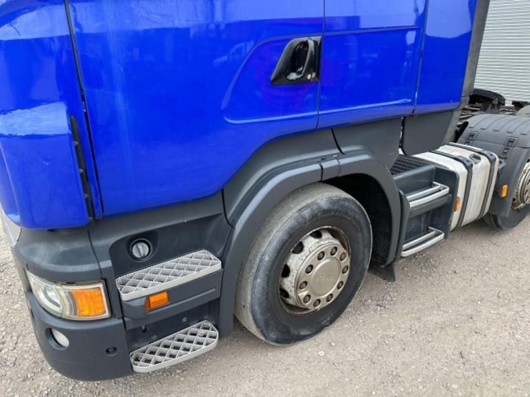 Scania R485 LA 6x2 MID LIFT SLEEPER CAB TRACTOR UNIT