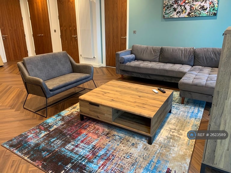 2 bedroom flat in Lightbox, Media City Uk, Salford, M50 (2 bed) (#2623589)