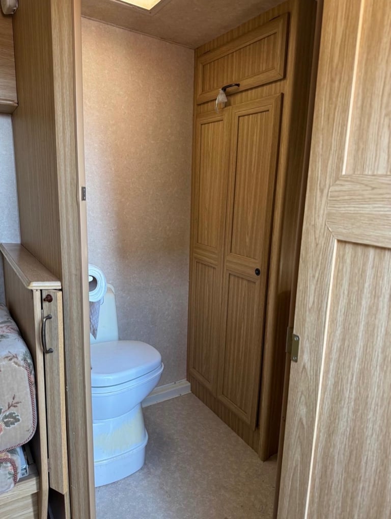Elddis 4 Birth Caravan 
