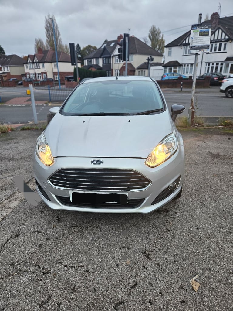 Ford, FIESTA, Hatchback, 2015, Manual, 1241 (cc), 3 doors