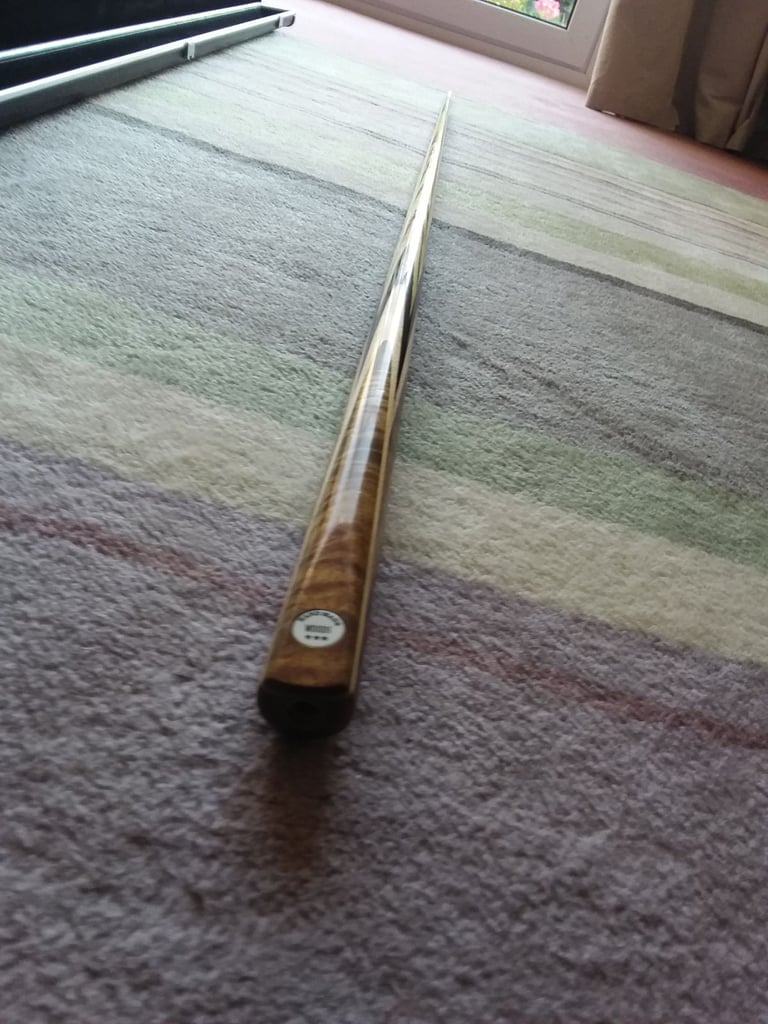image for Snooker cue - 1 piece ash - cue extender - mini butt and 2 x 1 piece black alluminium clasp case