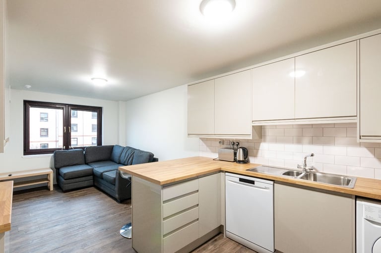 Spacious and modern, 5 bedroom, HMO property in Fountainbridge – available December 