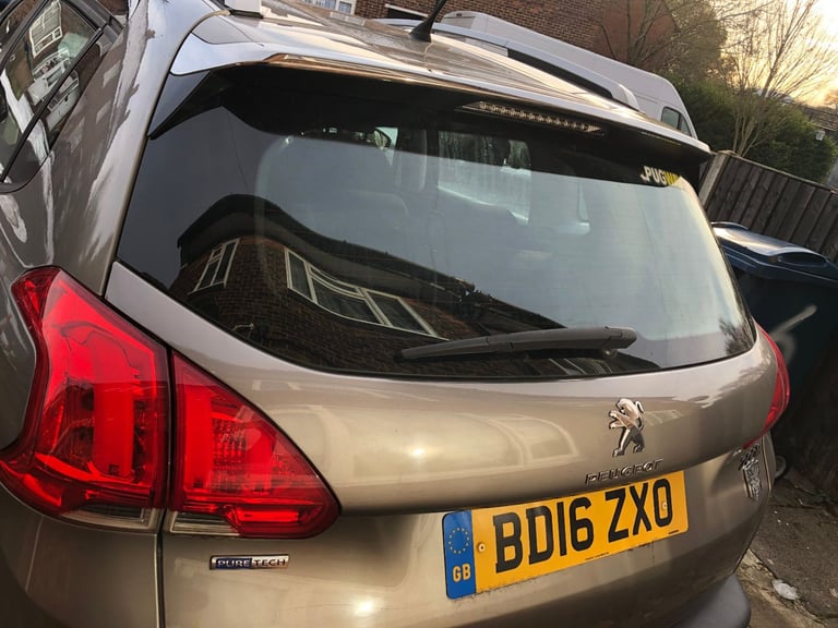 BEST OFFER PLEASE  Lady Driver Long MOT TILL OCT 2026 Peugeot, 2008,SUV/Hatchback