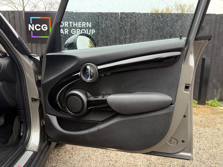 2016 MINI Hatch 2.0 Cooper SD Euro 6 (s/s) 5dr HATCHBACK Diesel Manual