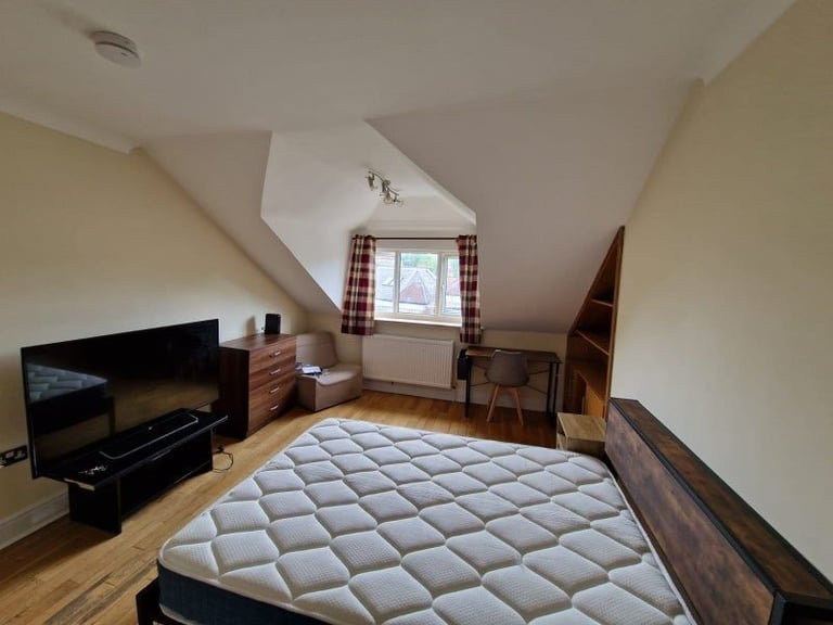  3 Rooms Available in Archway ✔️ ✔️ 