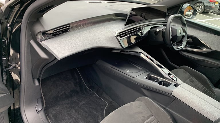 2024 Peugeot 3008 73kWh GT SUV 5dr Electric Auto (210 ps) SUV Electric Automatic