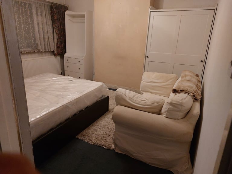Double Room-en suite-All Bills Inc- use of Kitchen etc