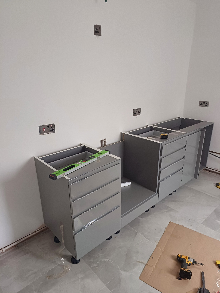 Kitchens & bathrooms 