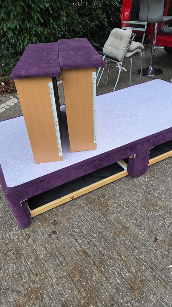 Single divan bed 